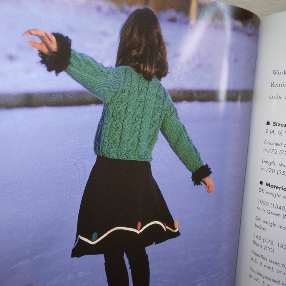 BOOK Minnow Knits, Too by Jil Eaton: More uncommon knits for kids big and small. - Picture 12 of 15